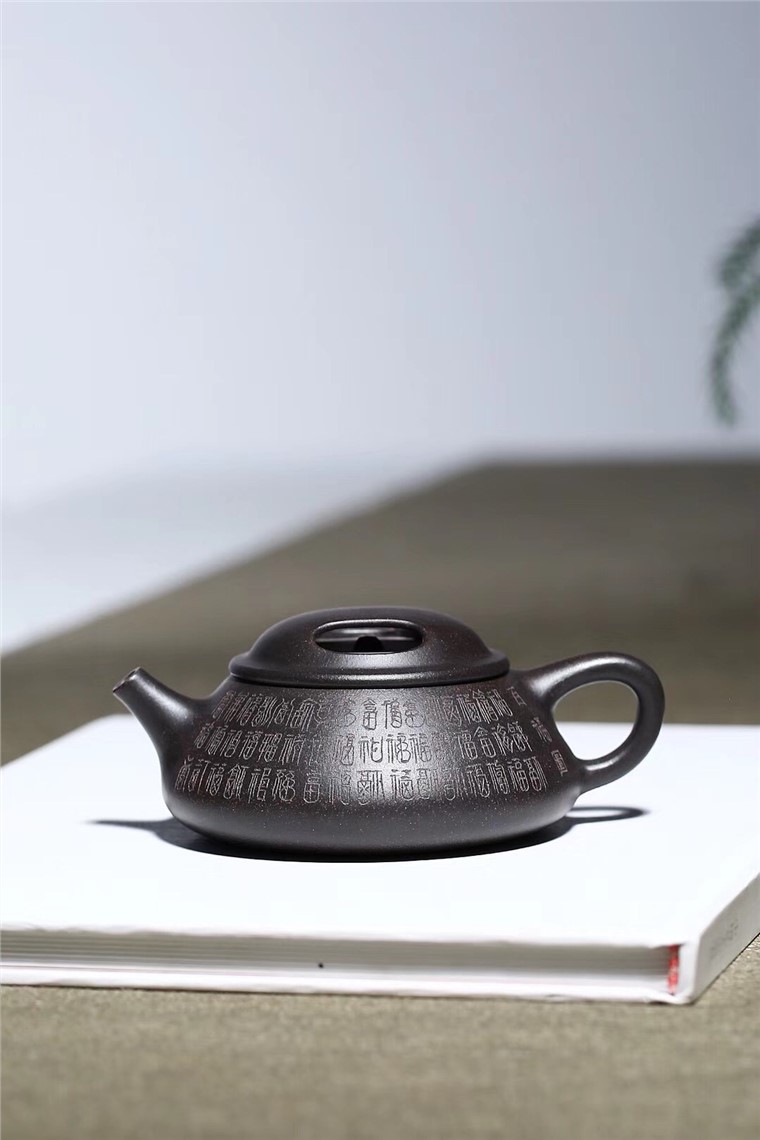 张健作品 小牛盖图片