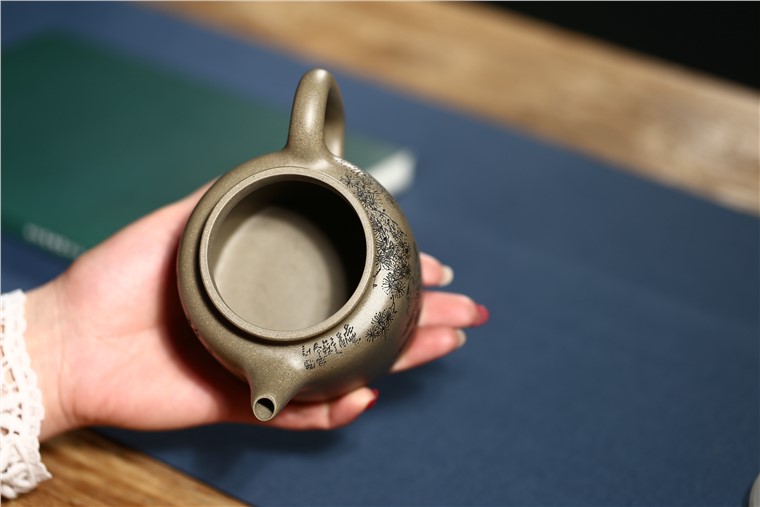 潘俊作品 高德钟图片