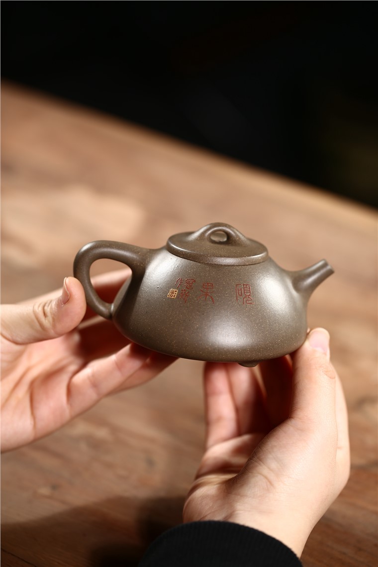 许冠新作品 硕果石瓢图片