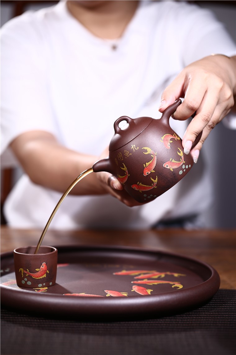 姚华君作品 九鱼图套具