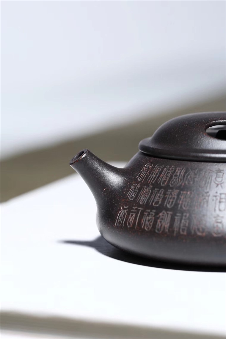 张健作品 小牛盖图片