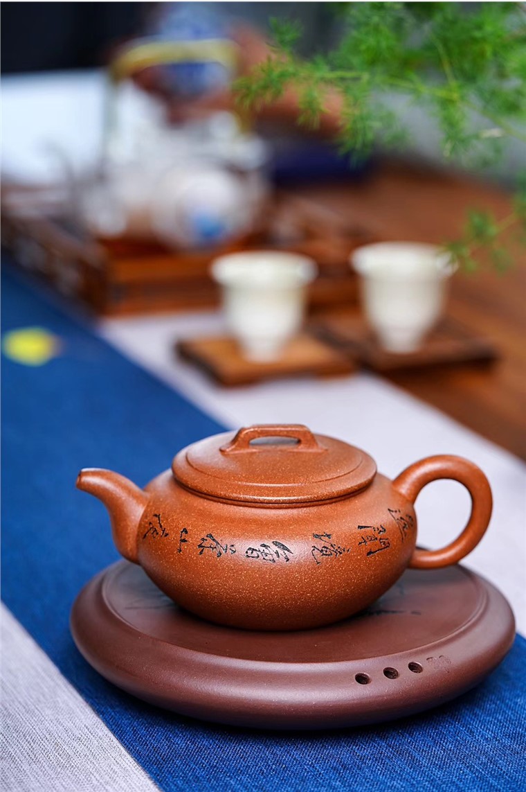 束群作品 扁玉图片