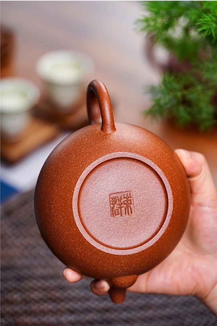 束群作品 扁玉图片