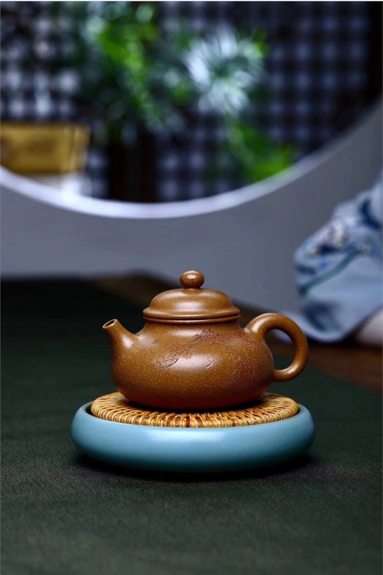 蒋芳仙作品 大肚容天图片