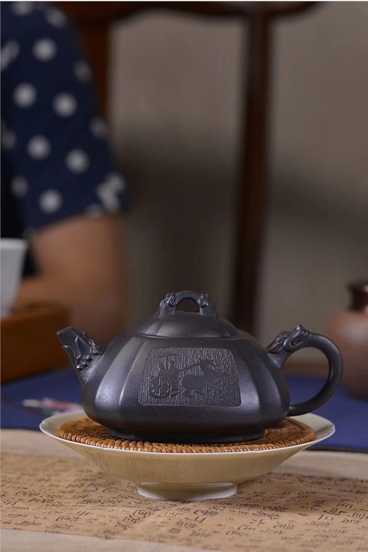 周龙华作品 四方抽角石瓢图片