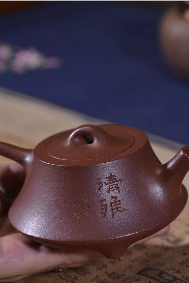 周龙华作品 柱础图片
