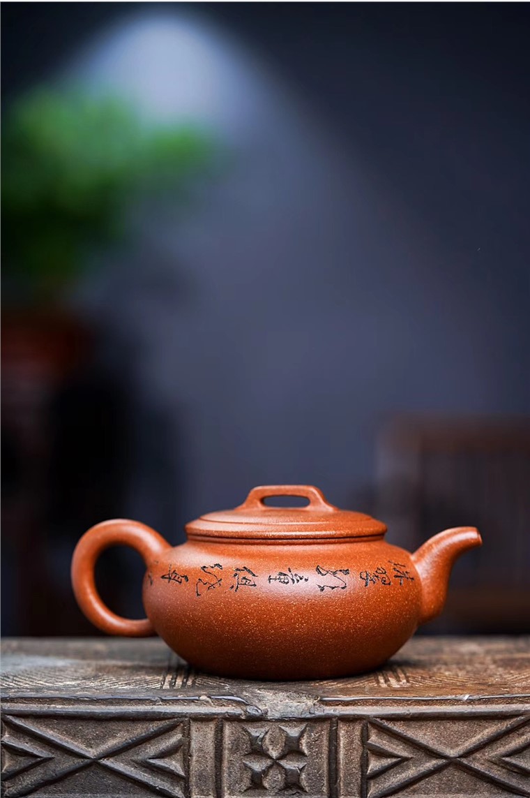 束群作品 扁玉图片