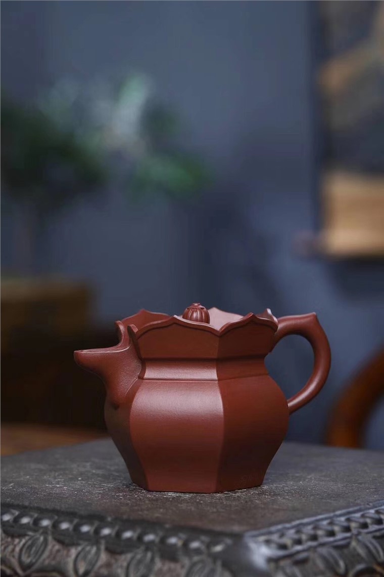 周龙华作品 僧帽图片