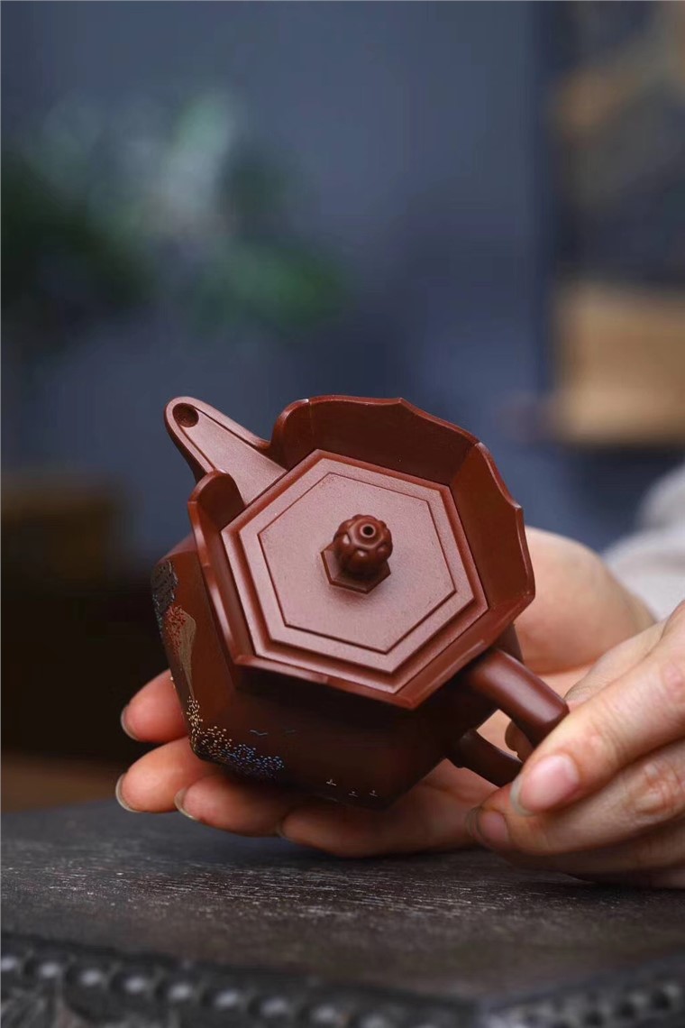 周龙华作品 僧帽图片