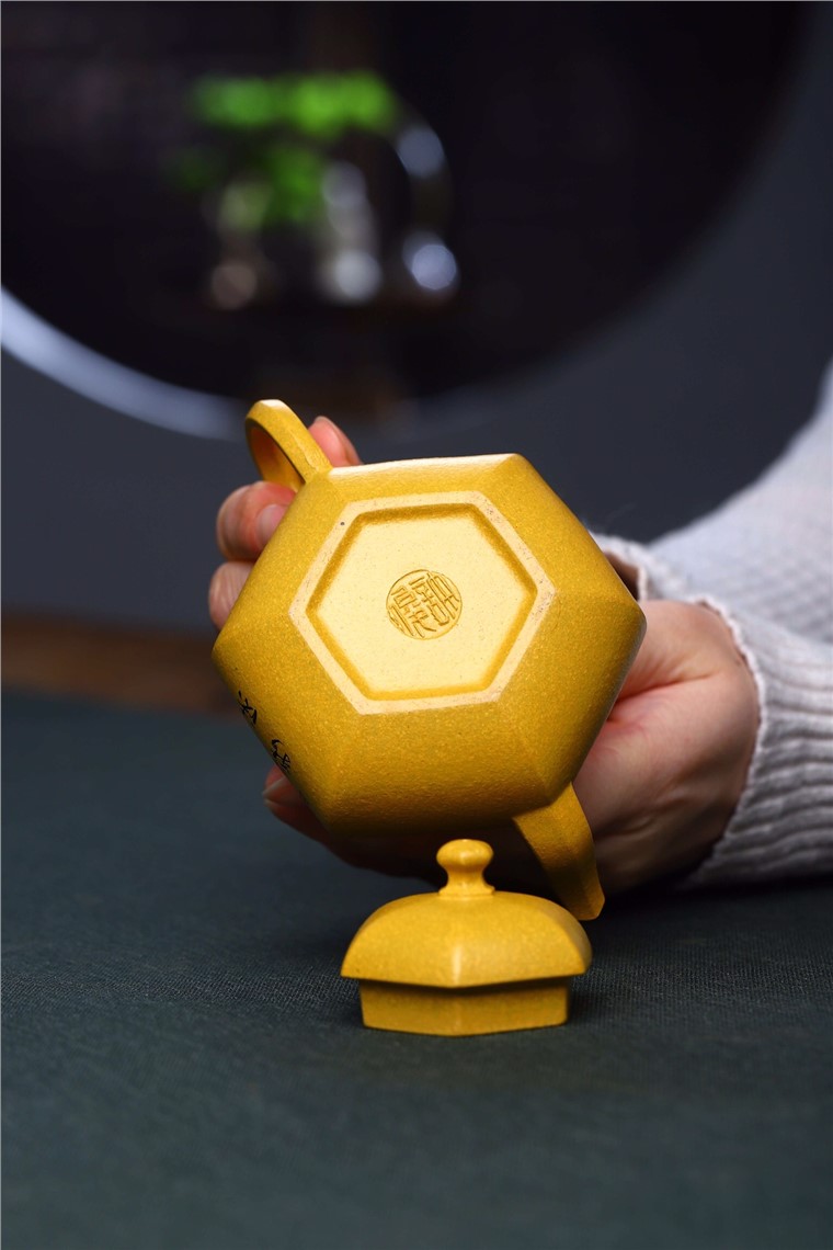 许俊作品 六方梨壶图片