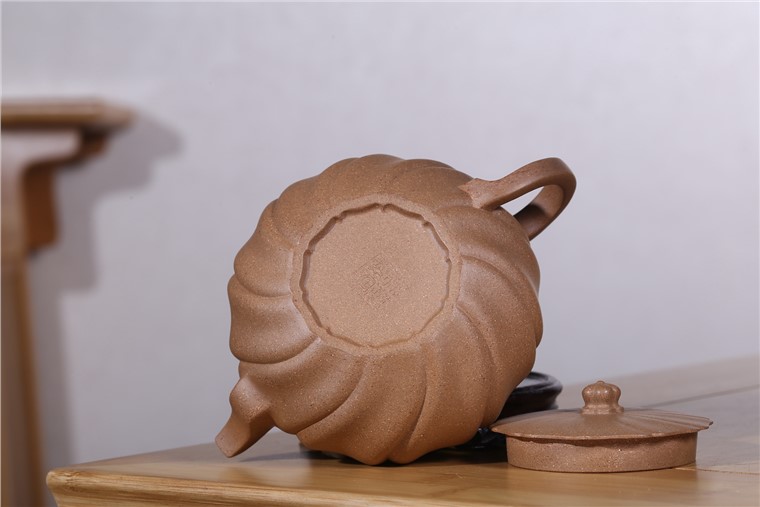 徐敏作品 旋莲