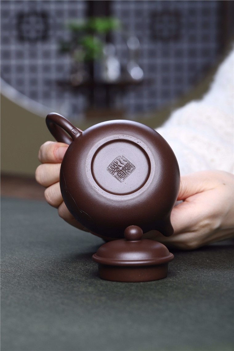 朱水娟作品 容天套组图片
