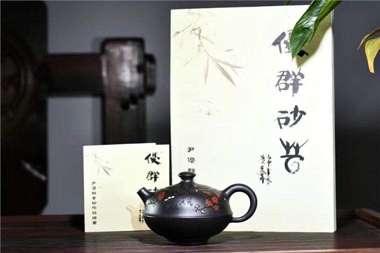 尹优群作品 含香