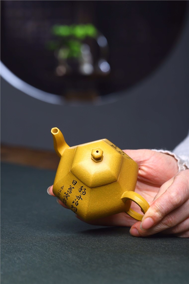 许俊作品 六方梨壶图片