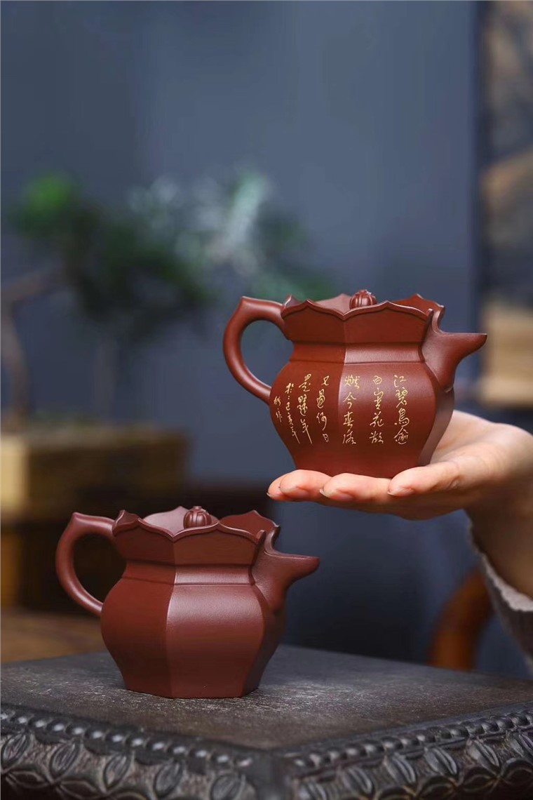 周龙华作品 僧帽图片