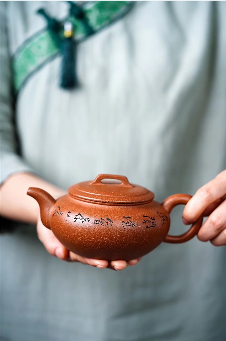 束群作品 扁玉