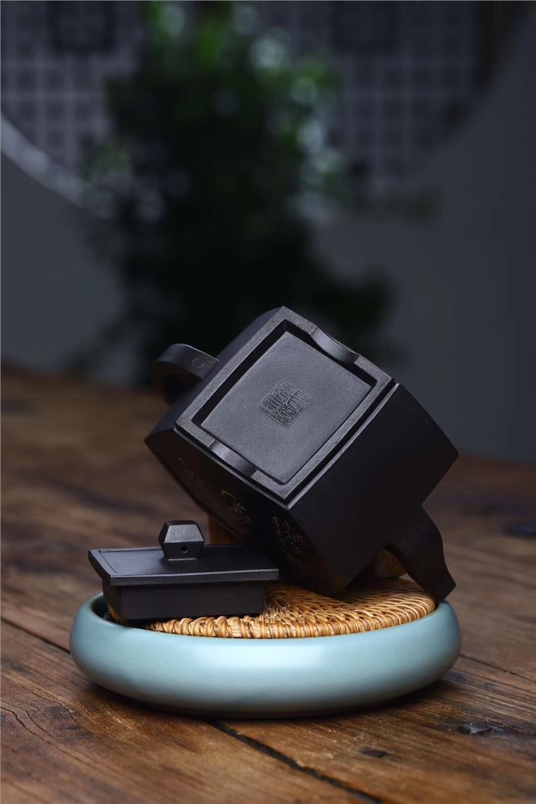 徐六明作品 扇方
