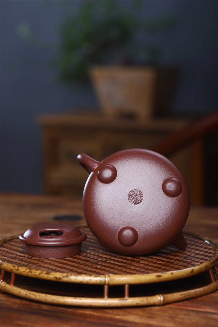 范文杰作品 牛盖石瓢