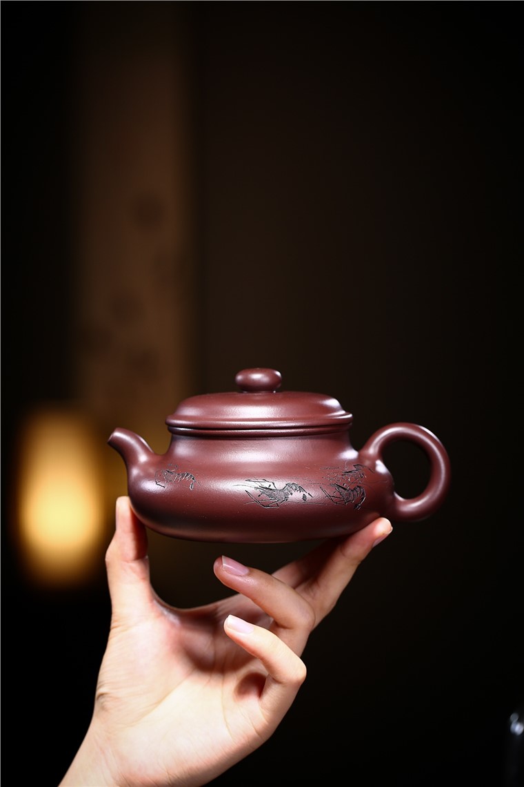 白洪欣作品 扁云图片