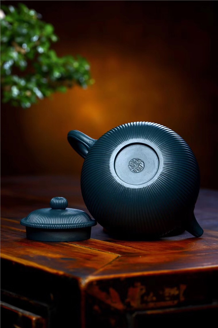 王勤大作品 筋纹掇只图片