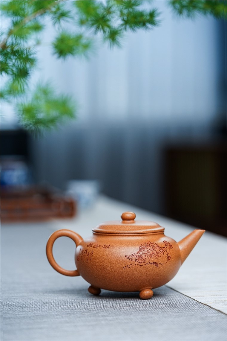 陈小明作品 三足水平图片