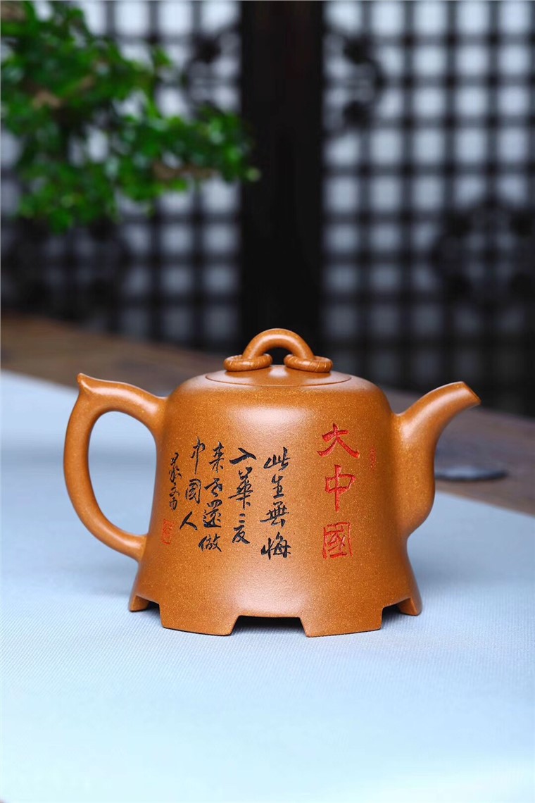 王勤大作品 金钟图片