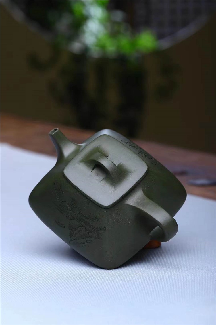 王勤大作品 四方石瓢图片