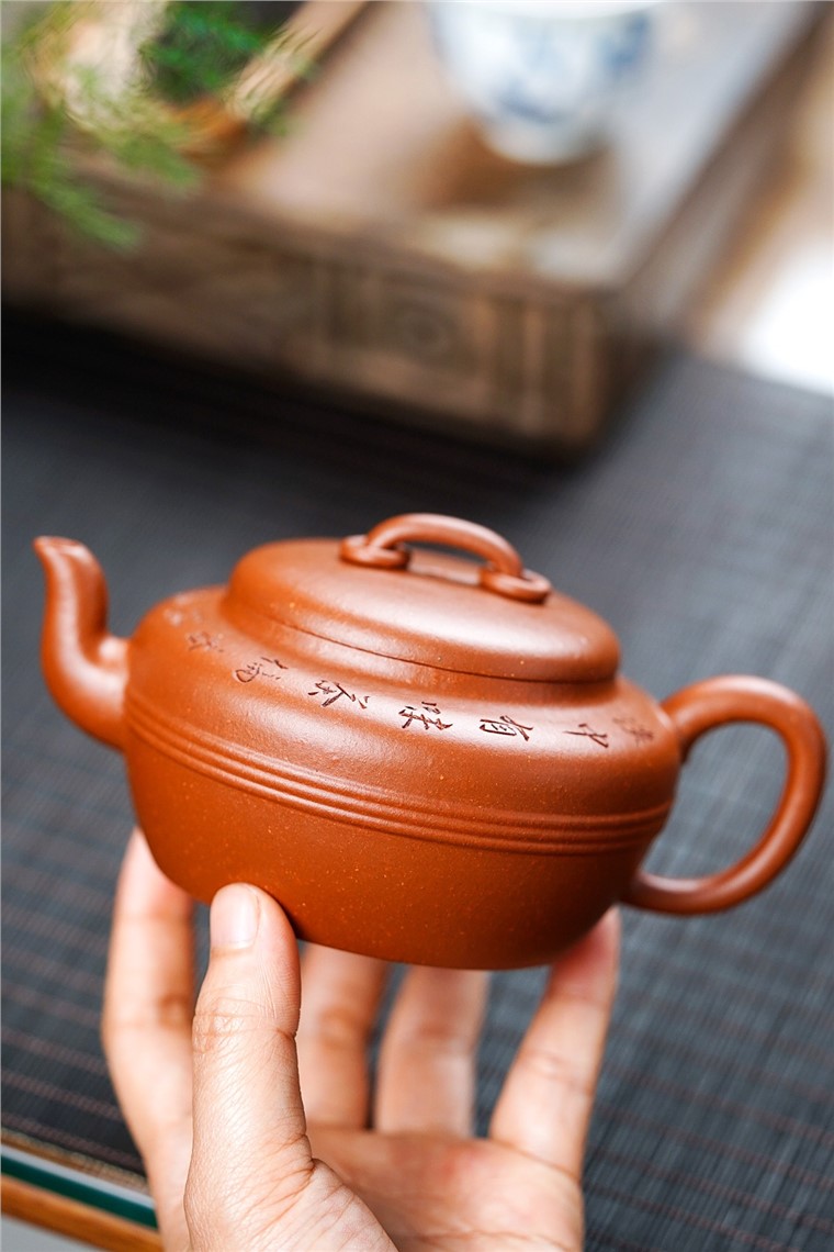 陈小明作品 线韵圈钮图片