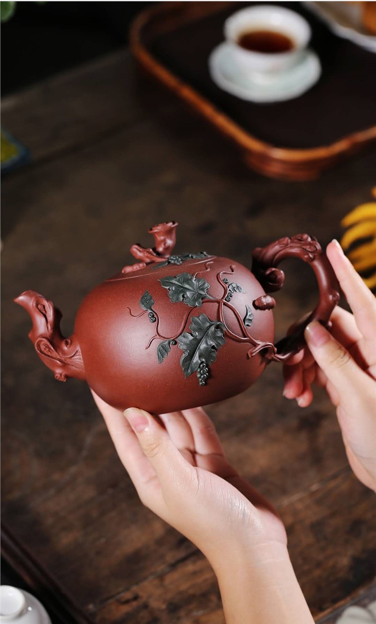 蒋惠娟作品 松鼠葡萄图片