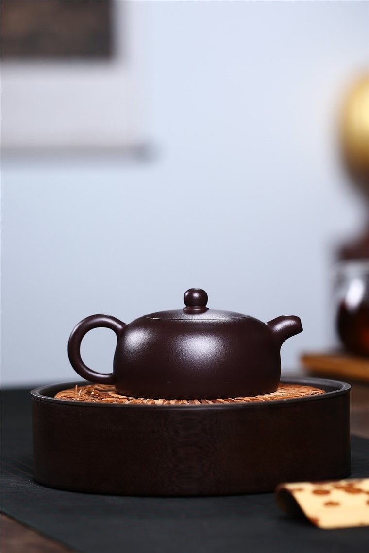 戚志君作品 半月图片