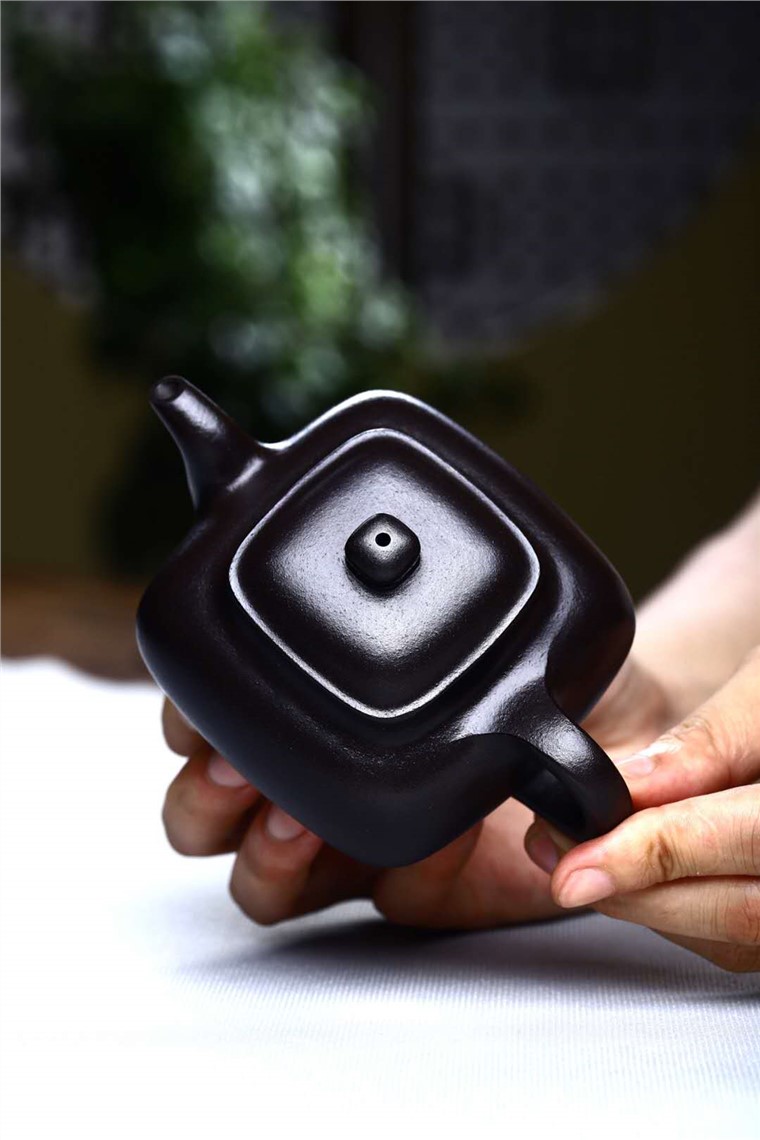 王勤大作品 传炉图片