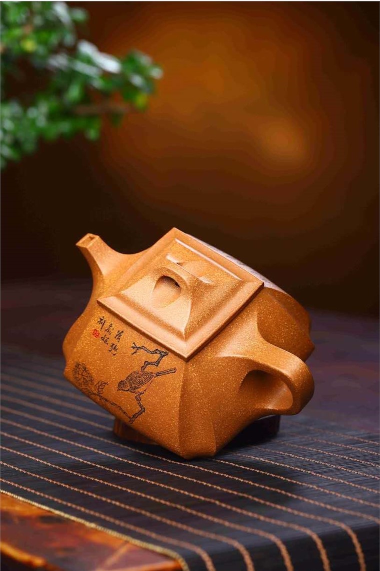 庞妮作品 抽角石瓢图片