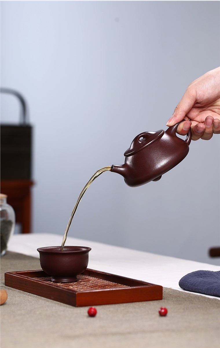 龚美娟作品 景舟石瓢