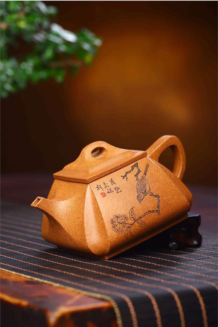 庞妮作品 抽角石瓢图片