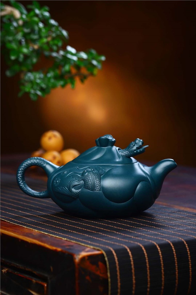 王勤大作品 鱼化龙图片