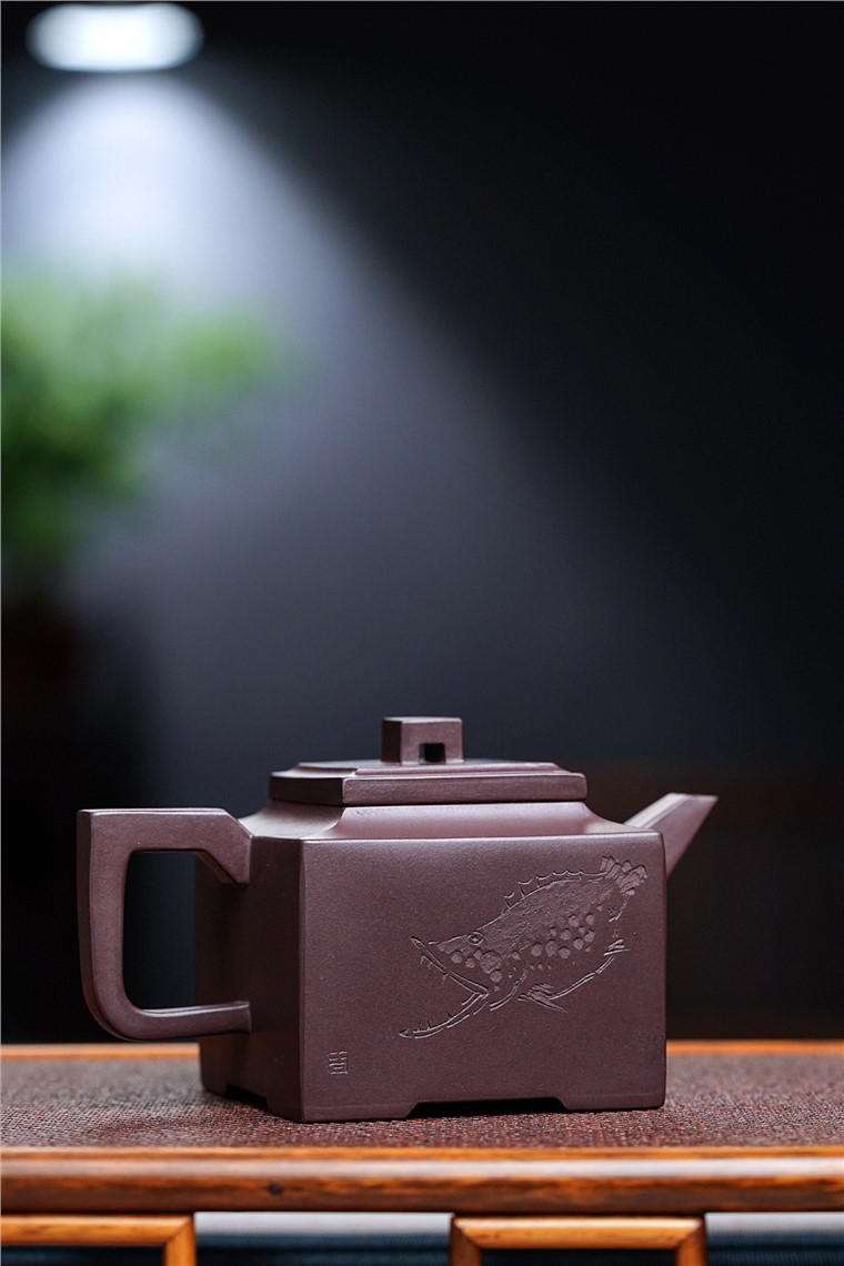 李荷生作品 亚明四方图片