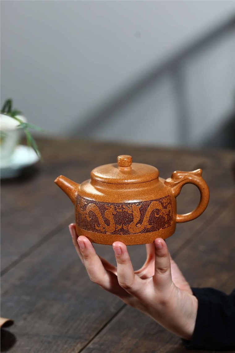 范林强作品 潜龙壶图片