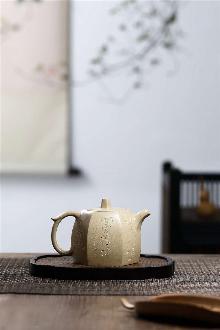 范菊英作品 六方铜坨图片