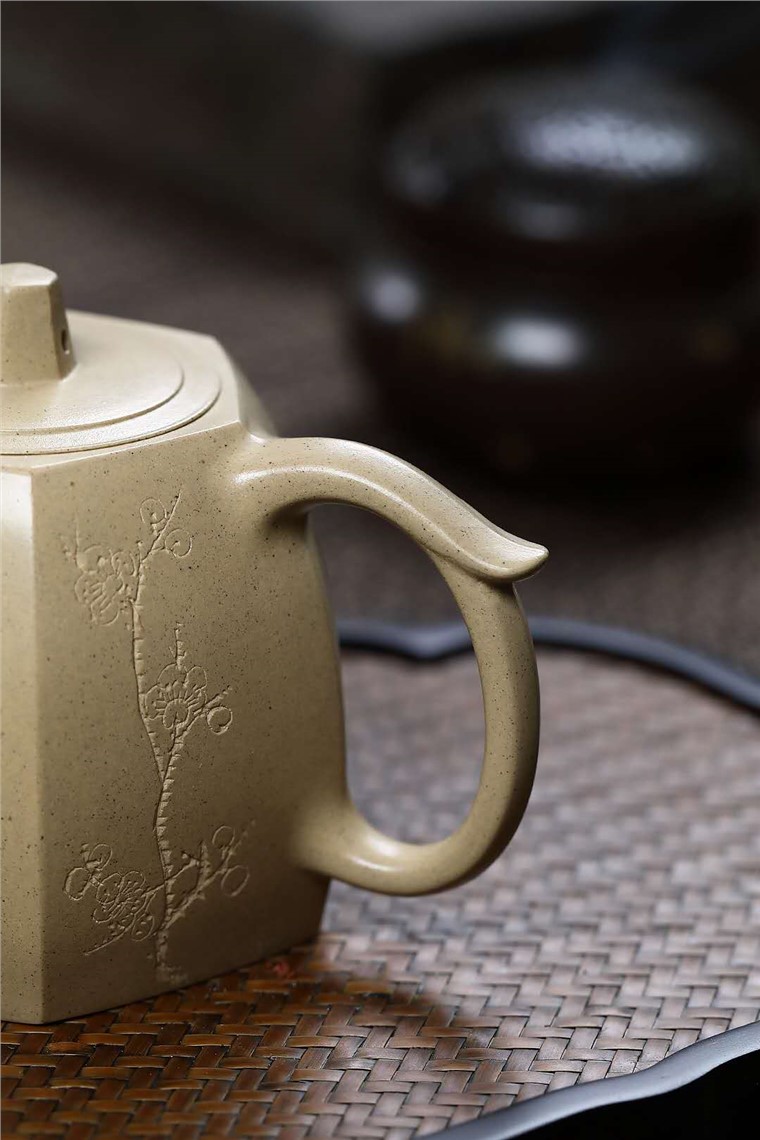 范菊英作品 六方铜坨图片