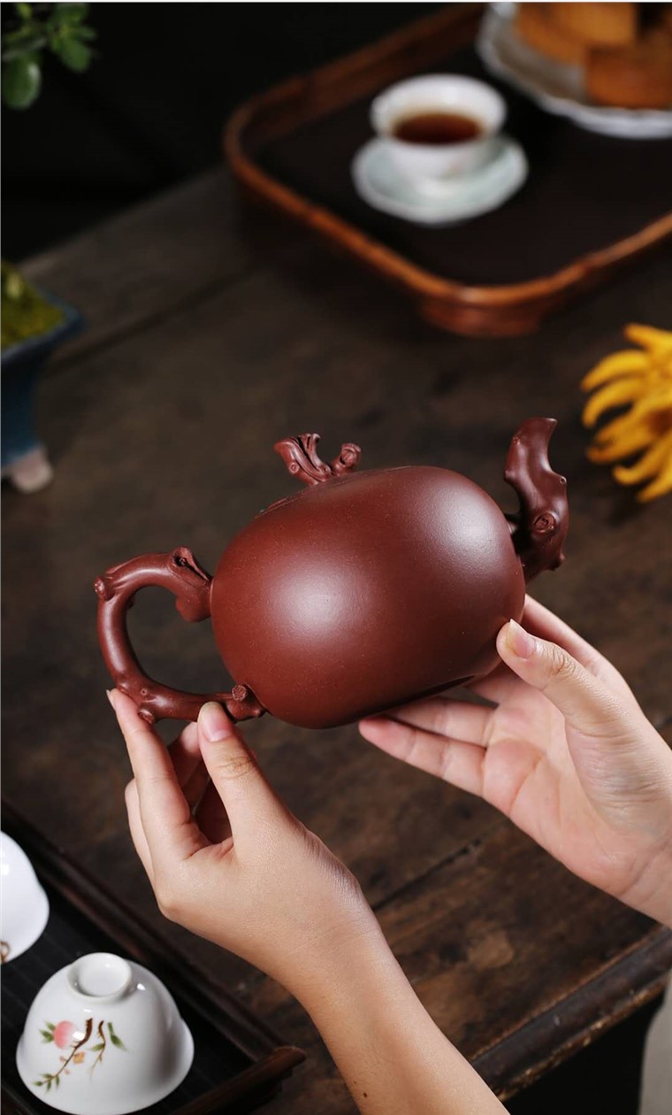 蒋惠娟作品 松鼠葡萄图片