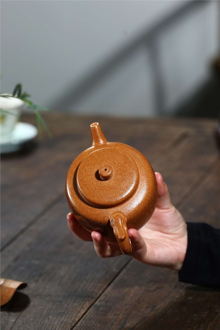 范林强作品 潜龙壶图片