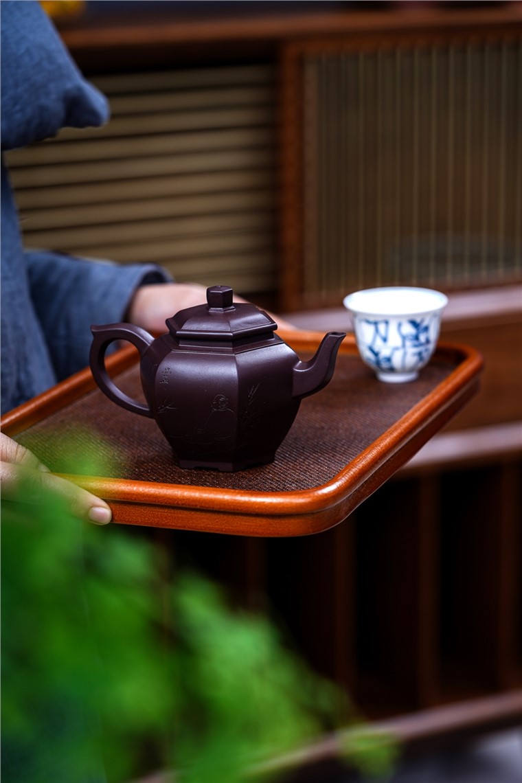 李荷生作品 六方宫灯图片