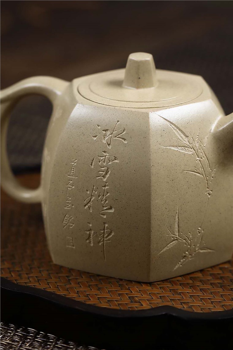 范菊英作品 六方铜坨图片