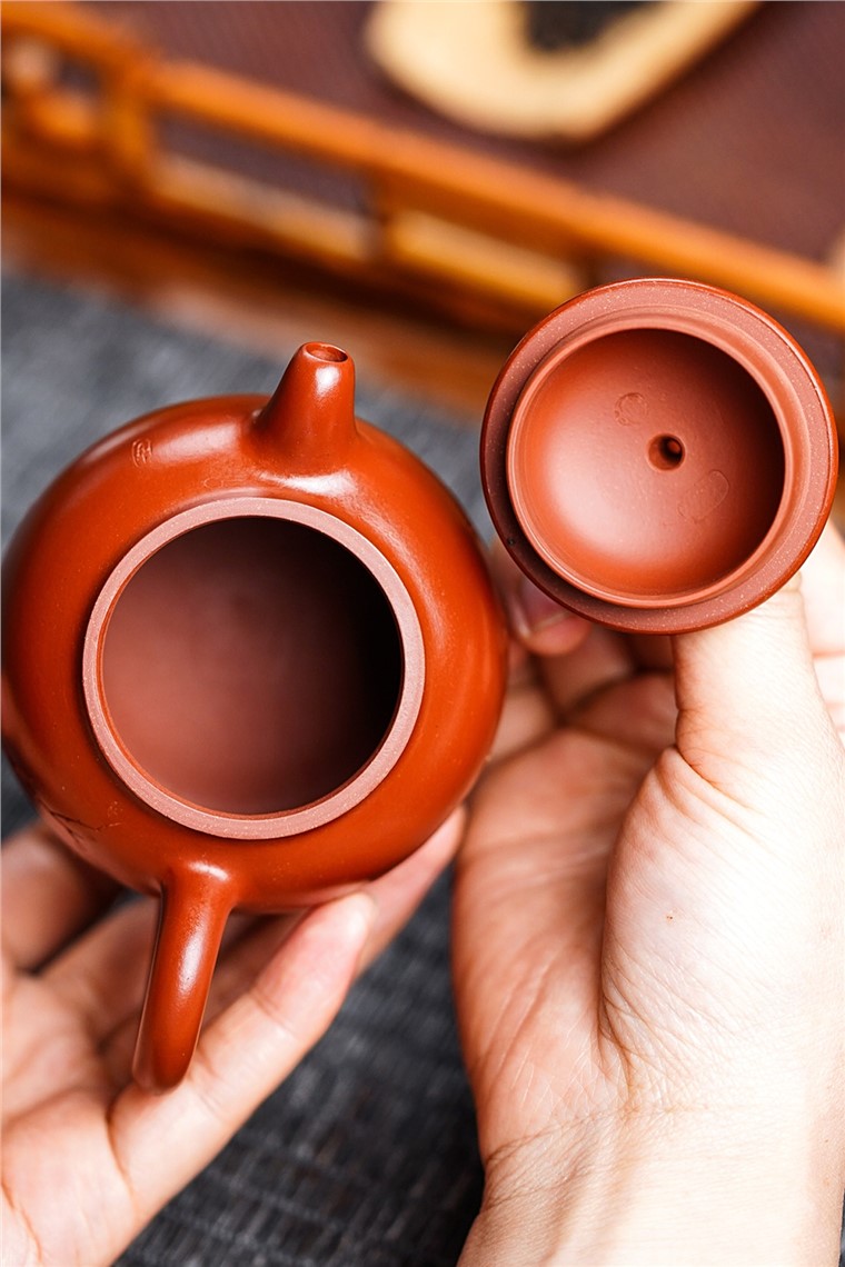 李荷生作品 玉珠壶图片