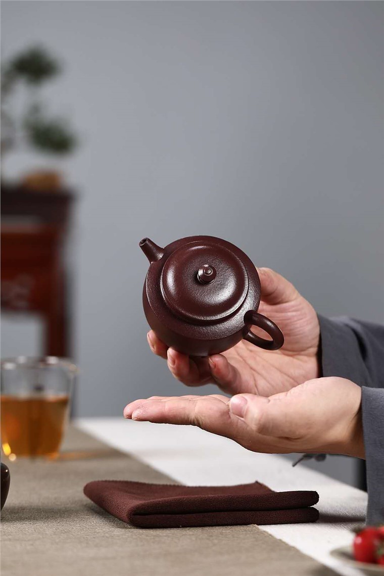 龚美娟作品 宫灯图片