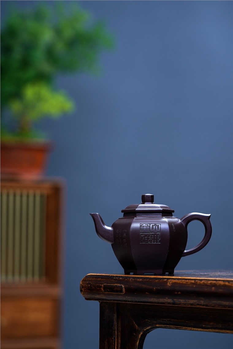 李荷生作品 六方宫灯图片