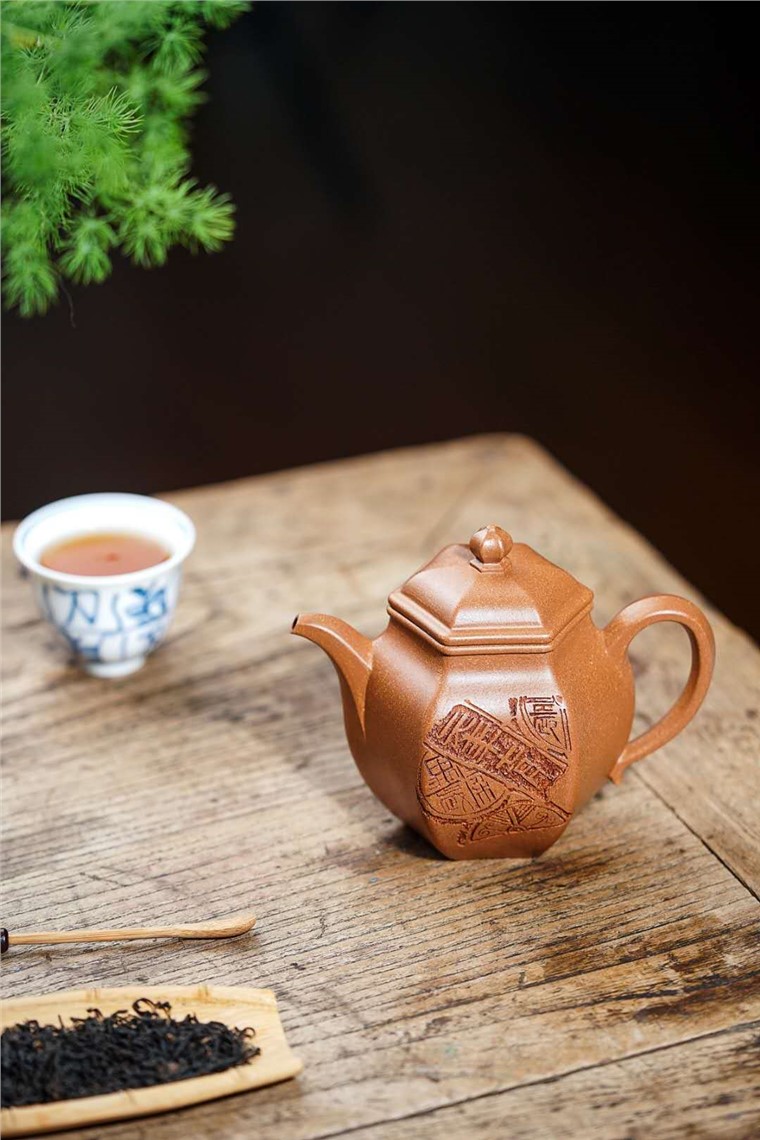 范彩勤作品 六方纳财图片