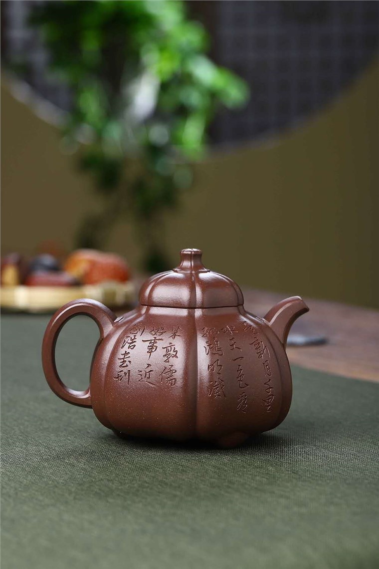 刘浩作品 三足宝菱图片
