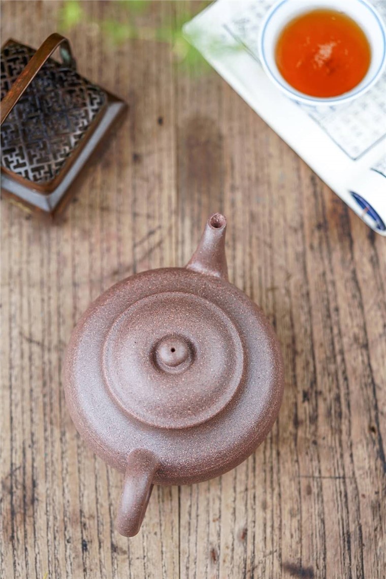 范彩勤作品 线韵宫灯图片