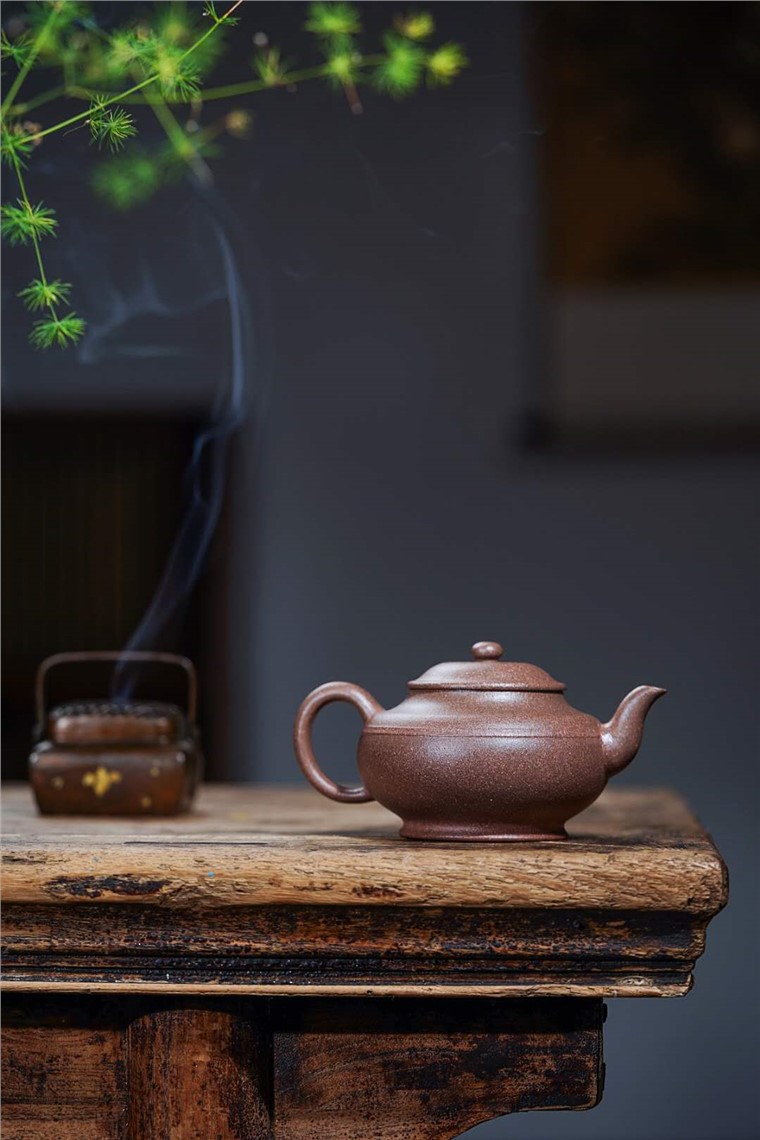 范彩勤作品 线韵宫灯图片